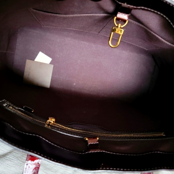 Louis Vuitton Amarante Monogram Vernis Wilshire MM Bag - Picture 4 of 13